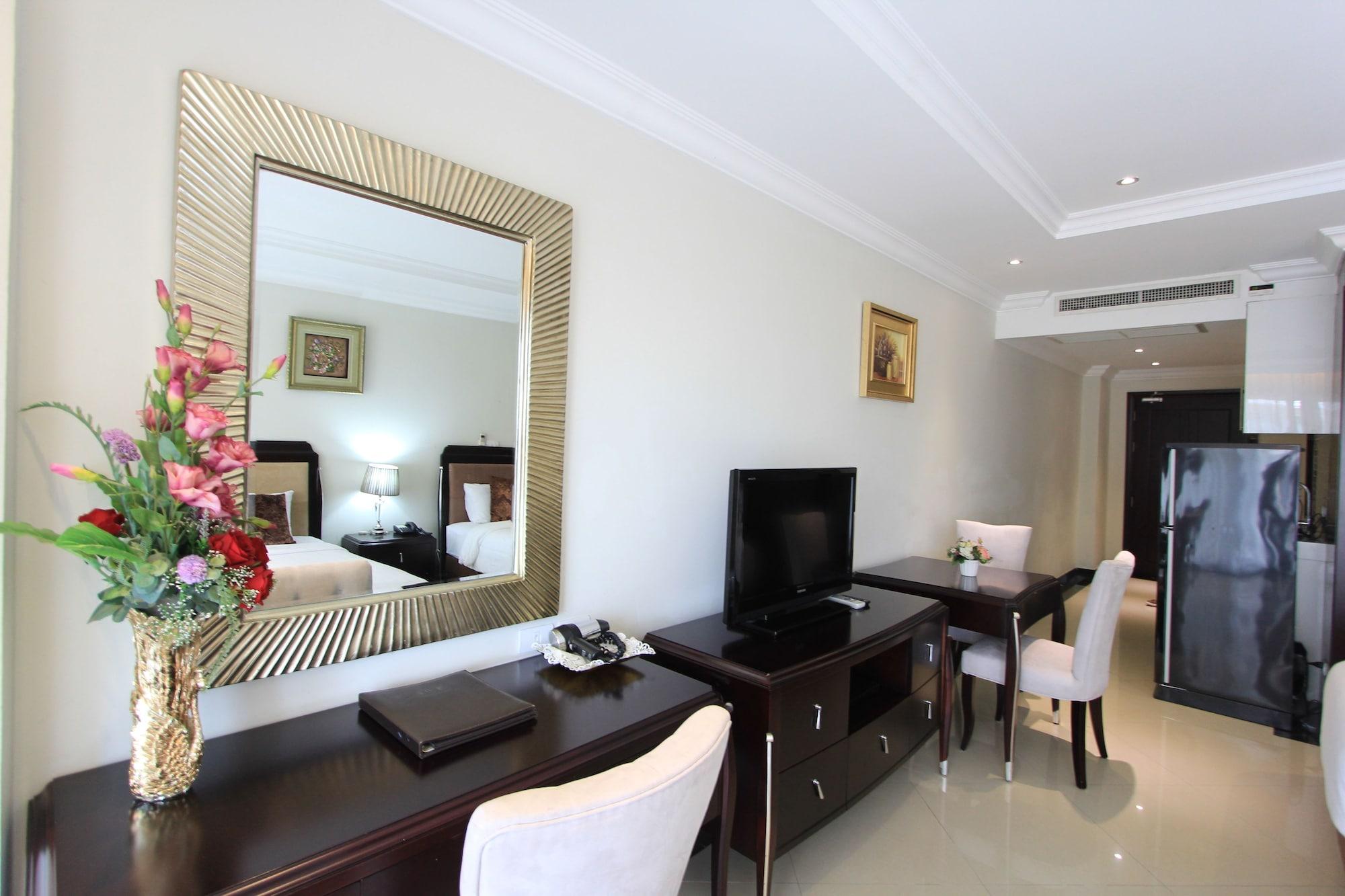 Lk Legend Hotell Pattaya Eksteriør bilde